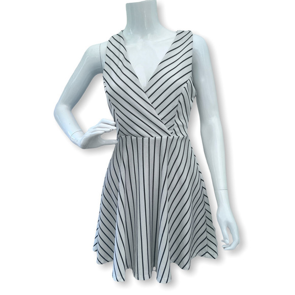 𝅺just Me Striped Mini Dress - Picture 1 of 12